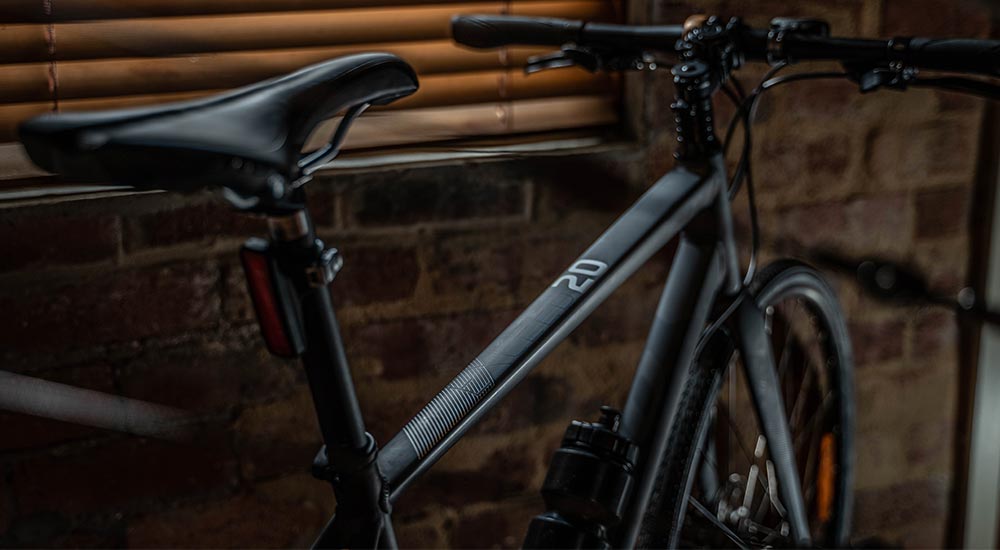 99 Bikes Apollo Exceed Disc 2019 Bike Close Up